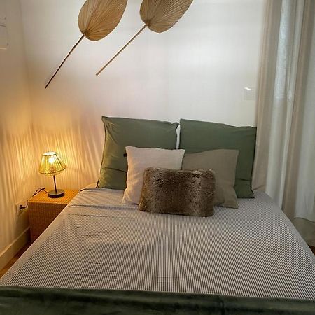 Narbonne : Logement Idealement Situe Luaran gambar